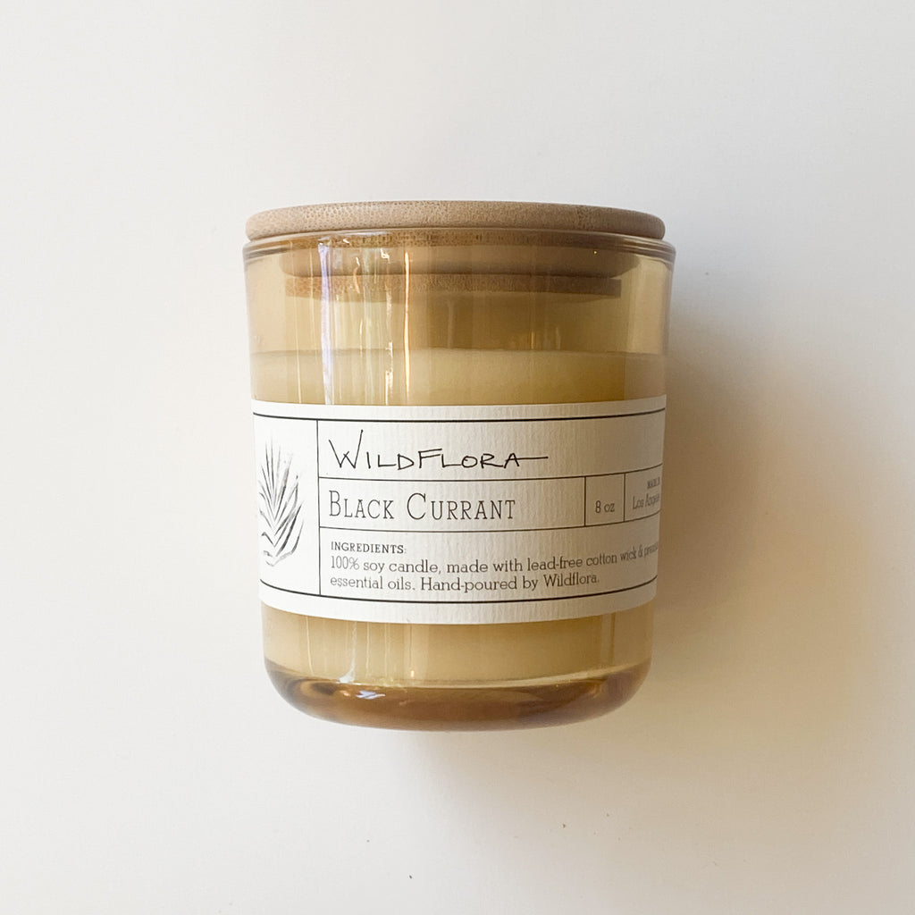 WildFlora Black Currant single-wick Candle on a white background