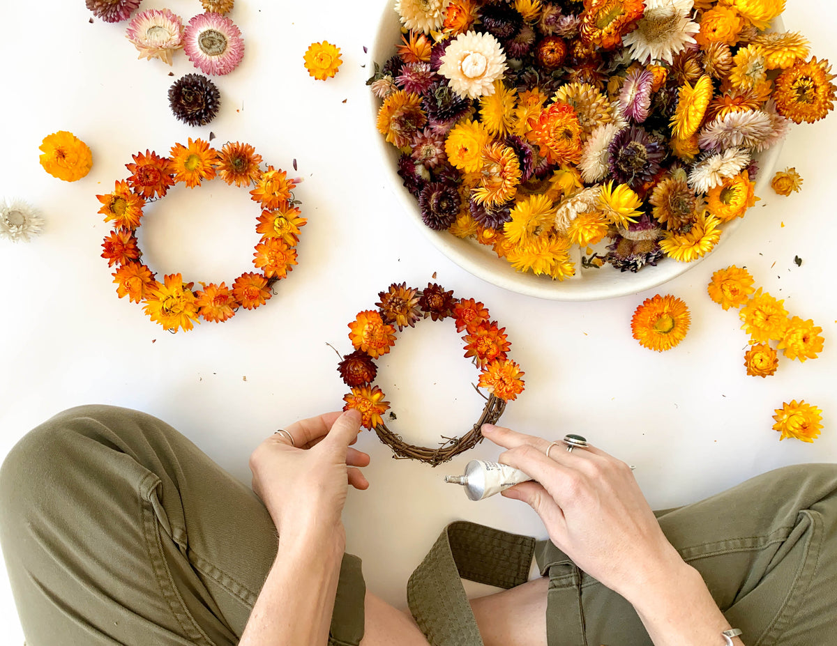 DIY Straw Flower Wreath