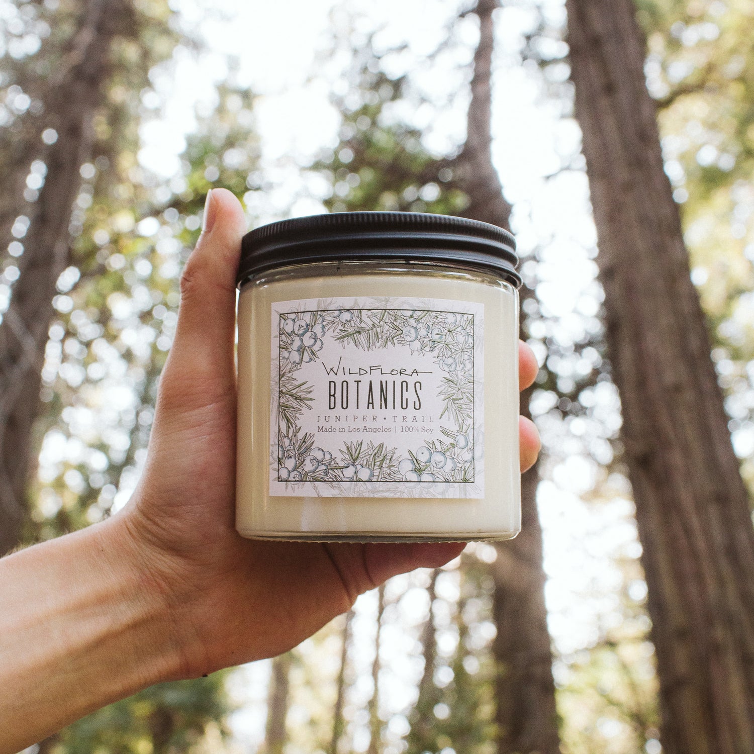 Candle: WildFlora Botanics Line - Double Wick