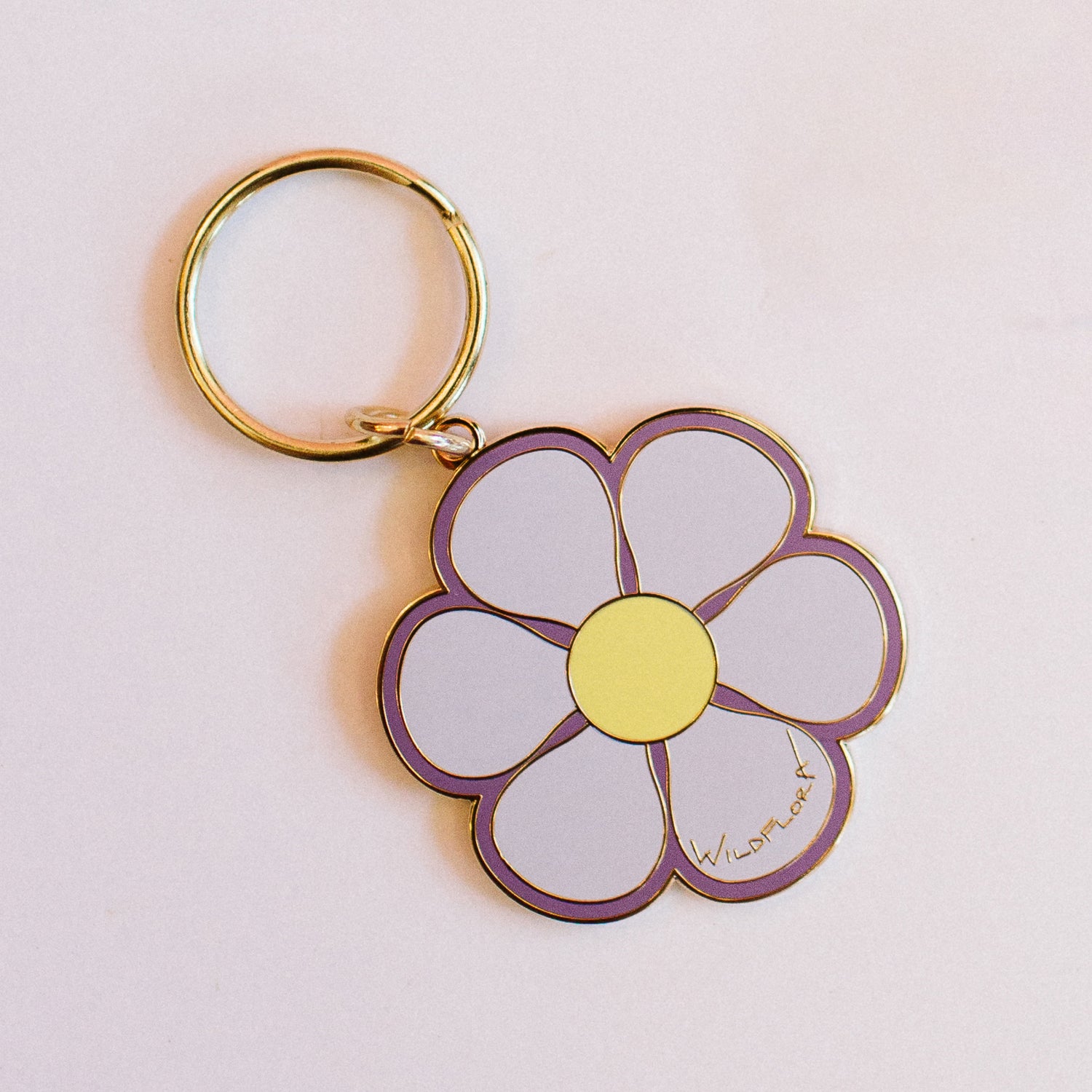 WildFlora Daisy Keychain